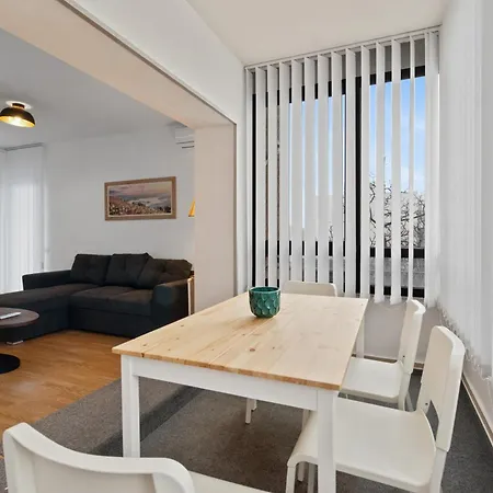 Park Plaza Arena Nationala Apartamento