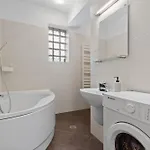 Apartment Park Plaza Arena Nationala *