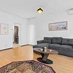 Apartamento Park Plaza Arena Nationala *