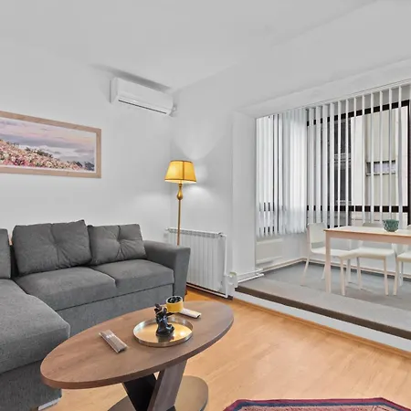 Apartament Park Plaza Arena Nationala *